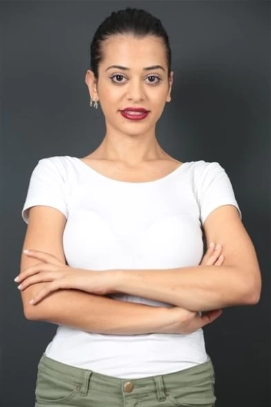 Esra Y