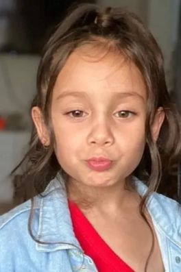 Esıla D Cast Ajans Yapım Esıla D