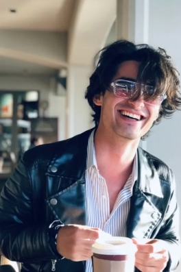 Arif D Cast Ajans Yapım Arif D