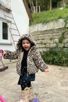 Cast Ajans Yapım Hira Ç