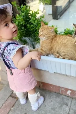 Cast Ajans Yapım Neva U