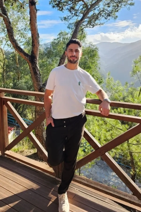 Hasan E