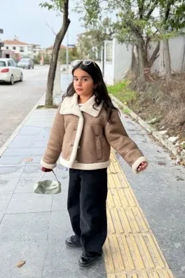 Cast Ajans Yapım Heleen G