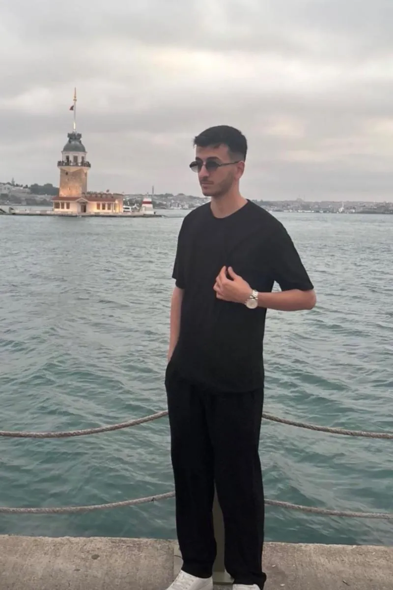 Mehmet Oğuzhan, fotoğraf 3
