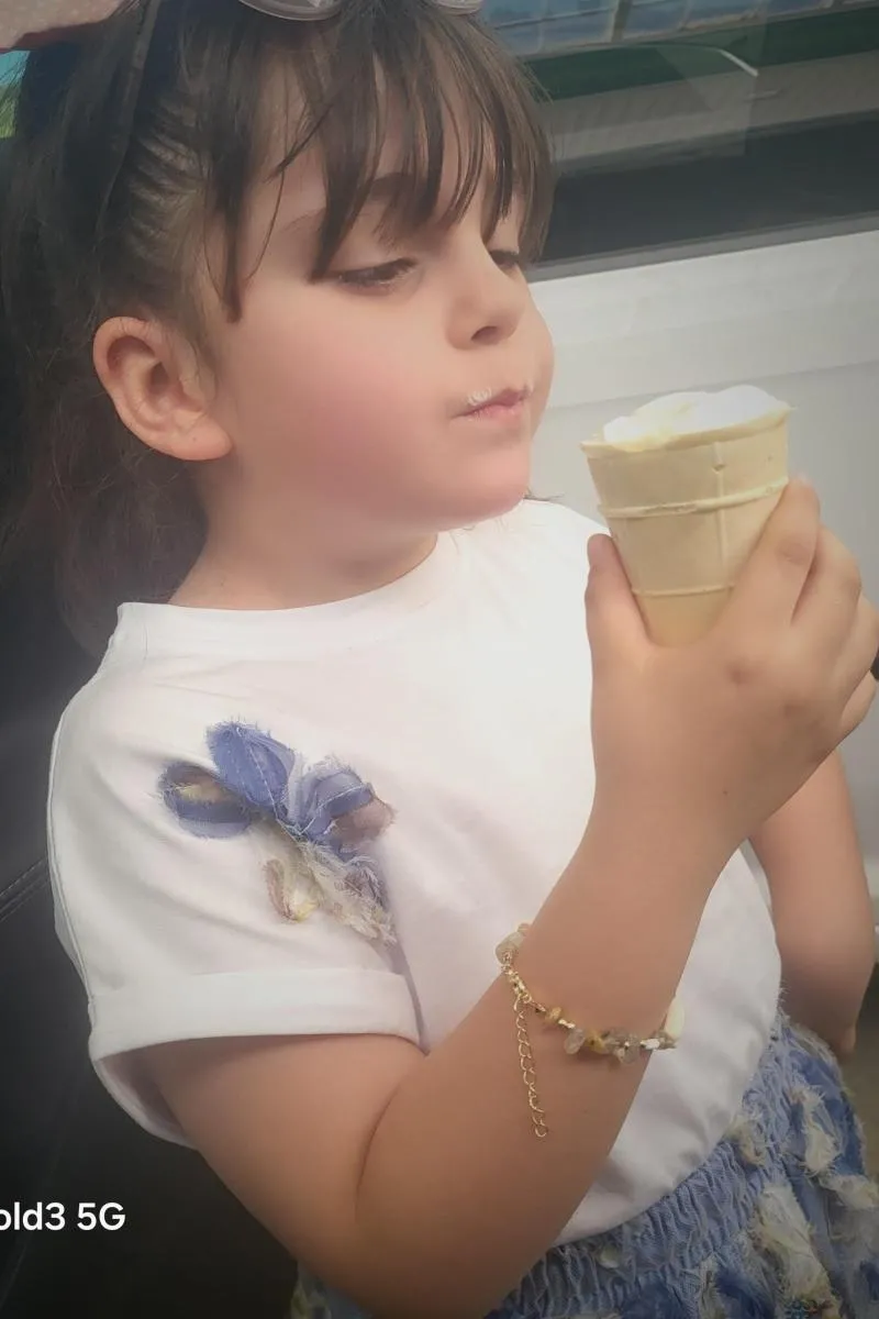 Yakamoz Tılsım Günaydın, fotoğraf 3