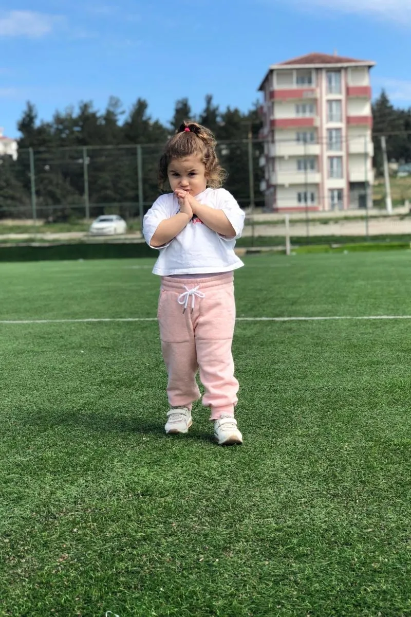 Afra Lina Tekir, fotoğraf 5