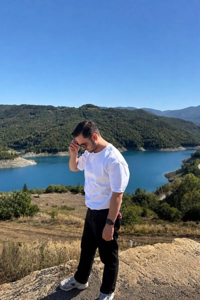 Mahir İçöz, fotoğraf 2