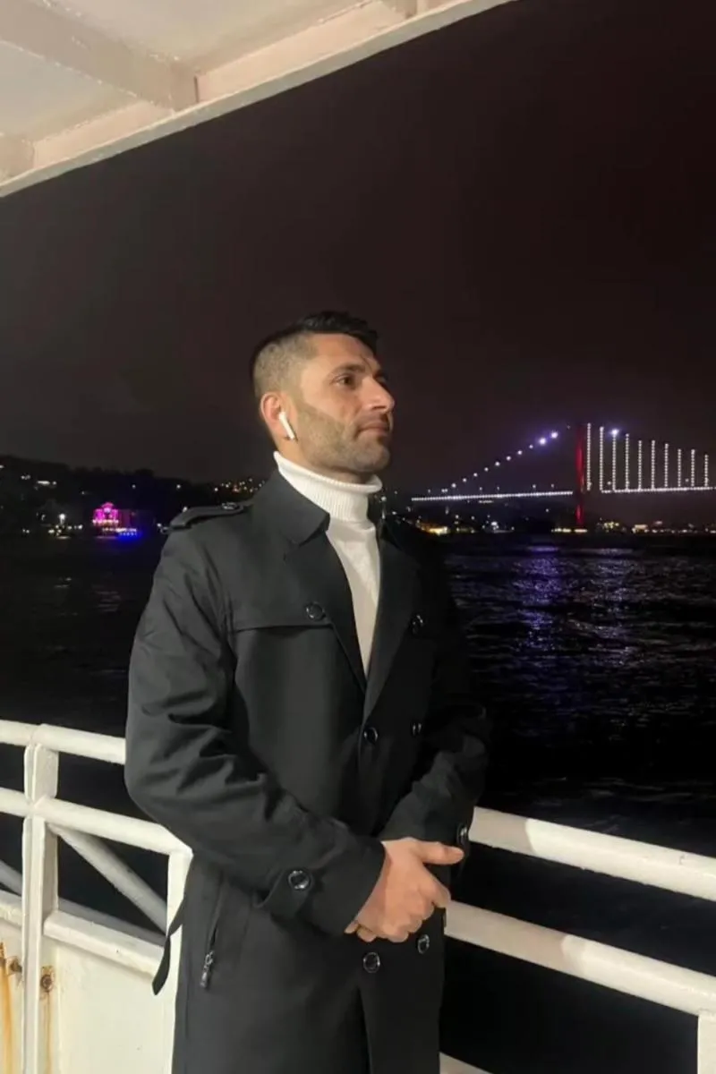 Ferhat Akbarı, fotoğraf 7