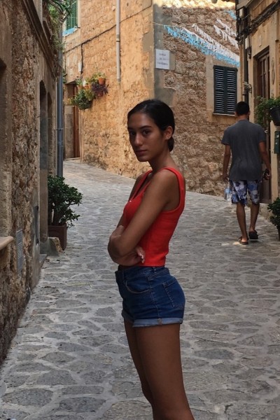 Cast Ajans Yapım Leyla T