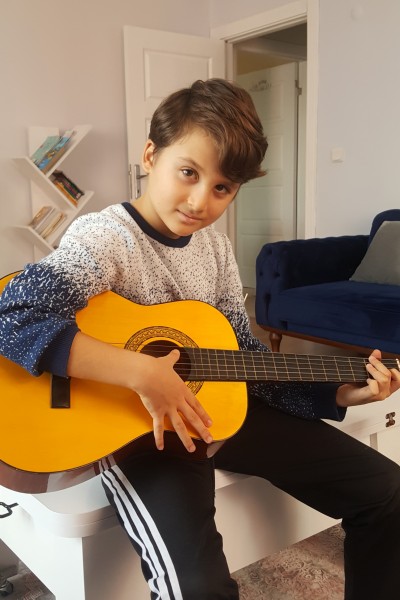 Cast Ajans Yapım Alperen Ş